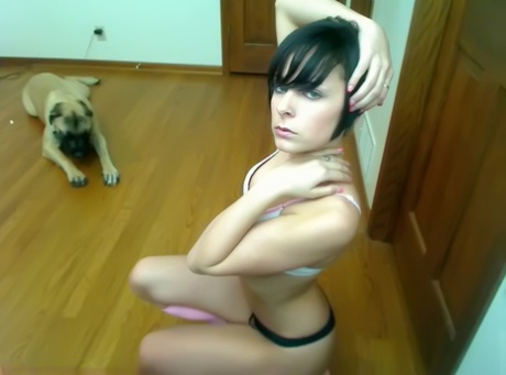 femmina dai capelli corti nudo xxx immagine