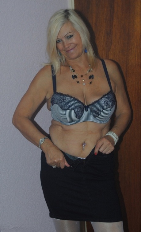 mamma18 bionda porno caldo fotografie