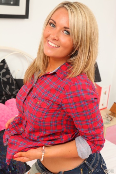 Zoe Alexandra pornostar erotica fotografie